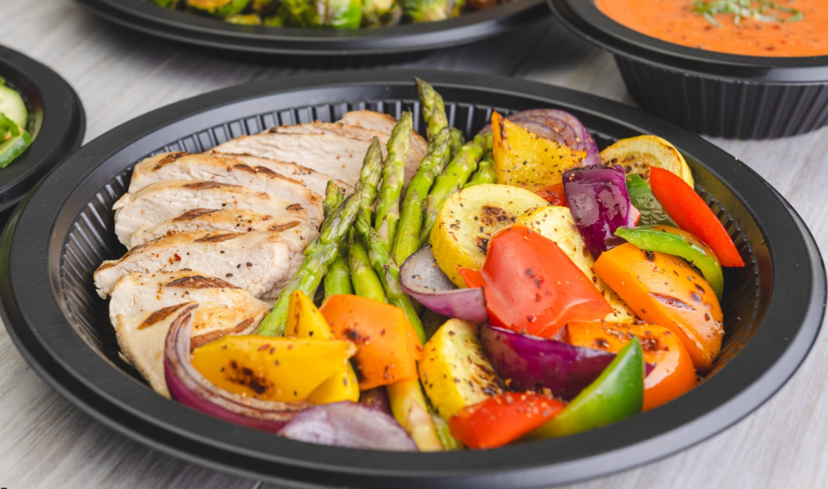 ¿Cómo maneja la caja circular degradable para sushi la humedad y la condensación del sushi recién hecho?